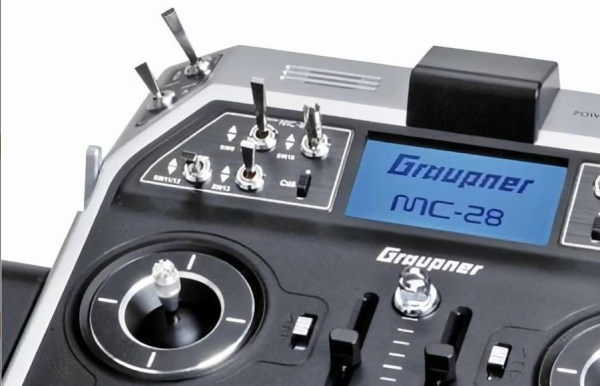33028.77 Graupner mc-28 Sender - HoTT 2.4GHz Fernsteuerung 16 Kanäle